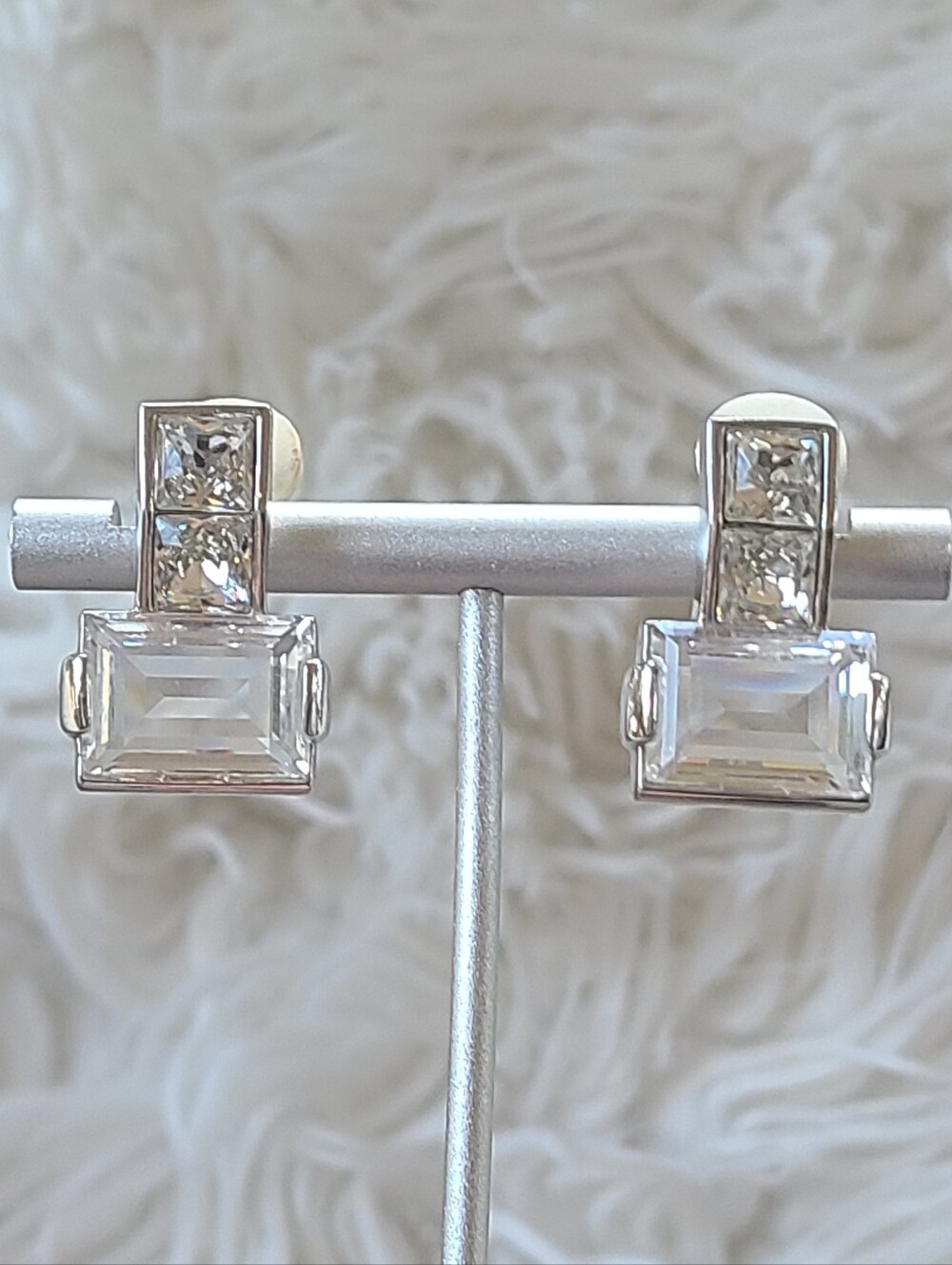 Rare Swarovsk Silver-Tone Clip-on  Earrings- Excellent Condition
